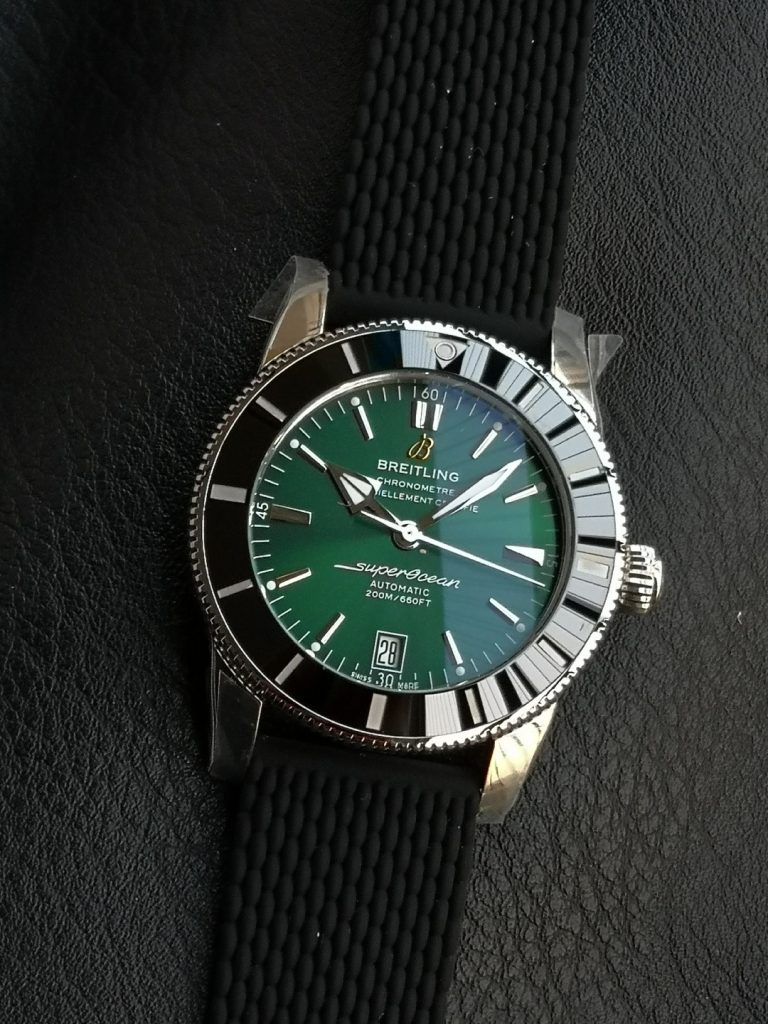 BREITLING ブライトリング スーパーオーシャン 腕時計 メンズ 自動巻き 耐衝撃 グリーン - 画像 2