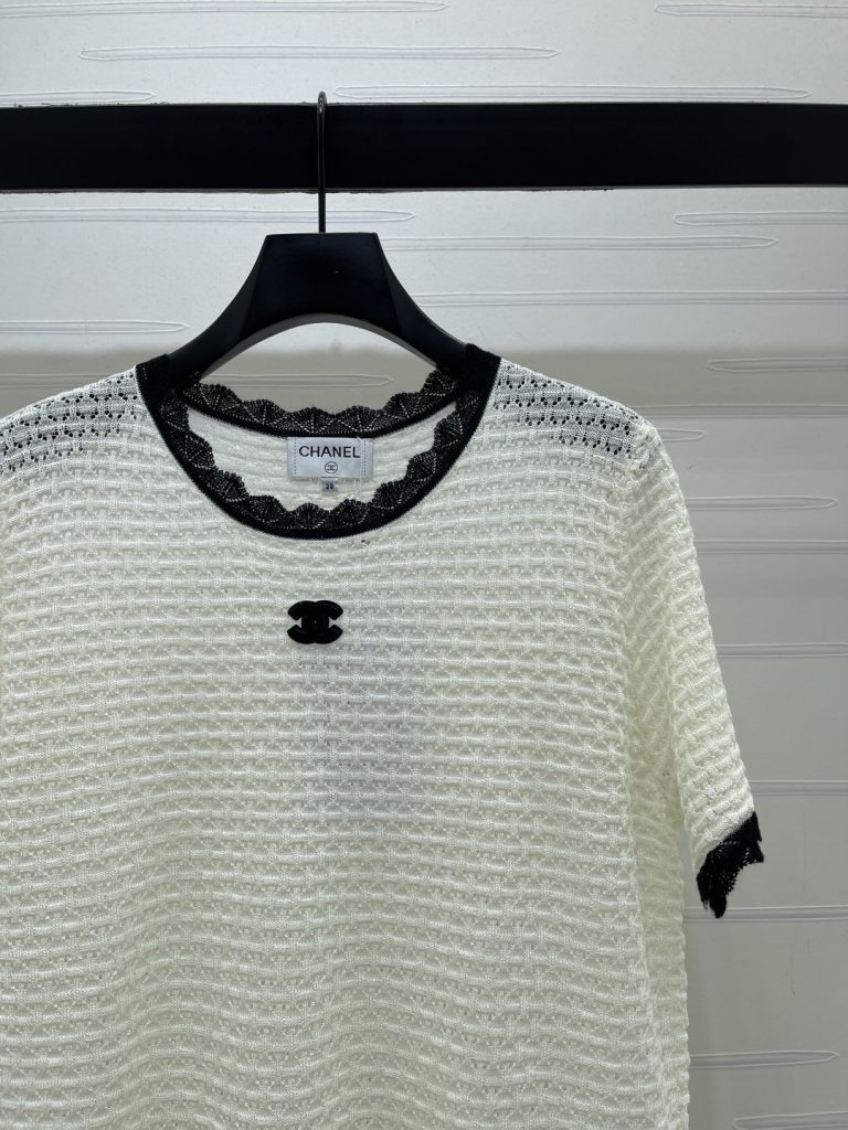 CHANEL シャネル ニット Tシャツ レディース フレア袖 ロールネック レーストリム ホワイト/ブラック - 画像 3