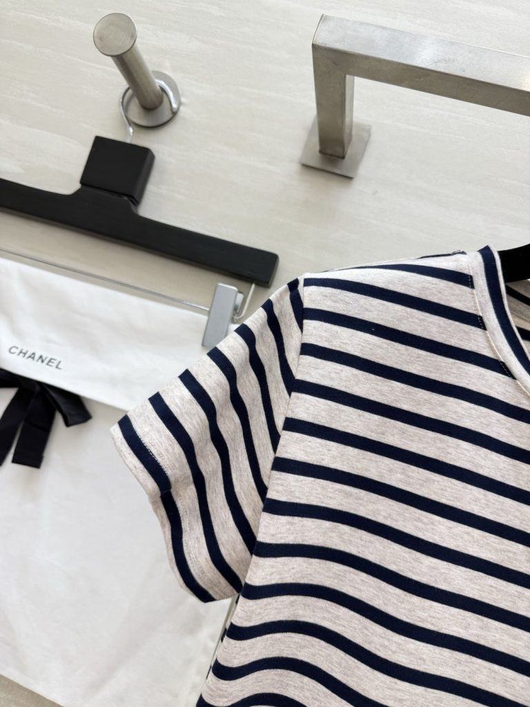 CHANEL シャネル レディース 半袖Tシャツ メンズ 通勤着用 36/38/40 グレー×ネイビー - 画像 2