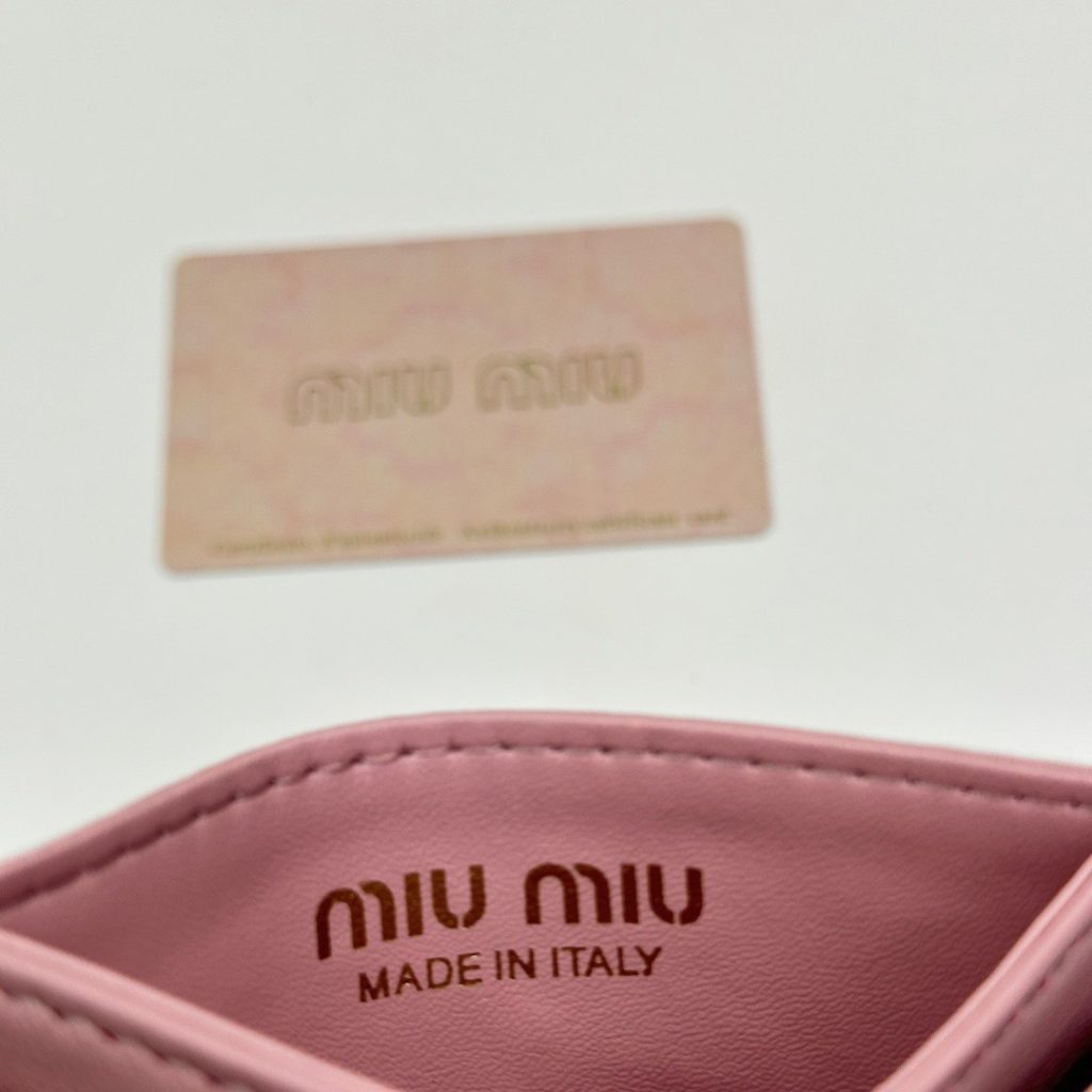 Miu Miu ミュウミュ 本革 カードケース ファインレザー マイクロカードホルダー ピンク - 画像 8