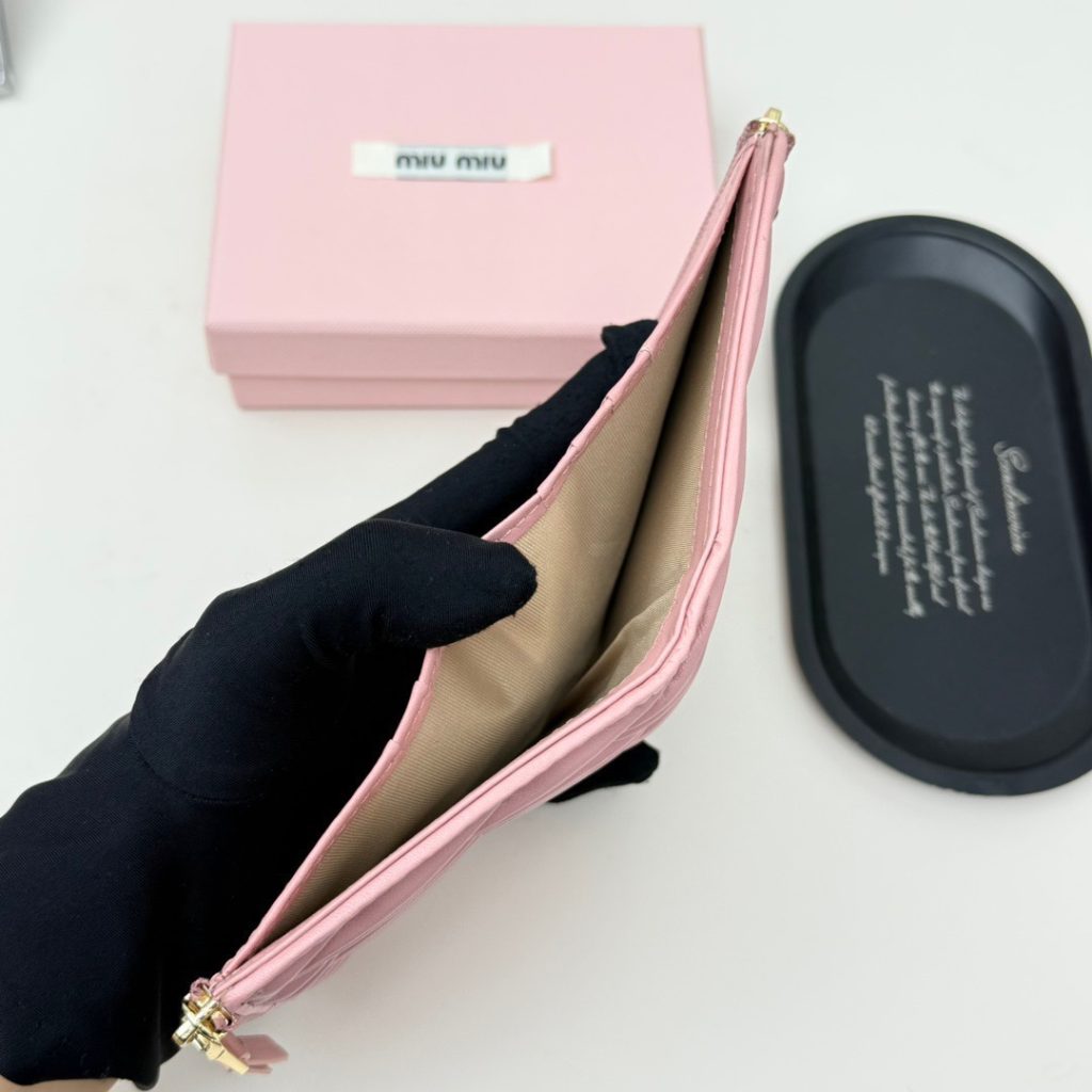 MIU MIU ミウミウ ウェーブ型リボンジッパー財布 ピンク - 画像 8