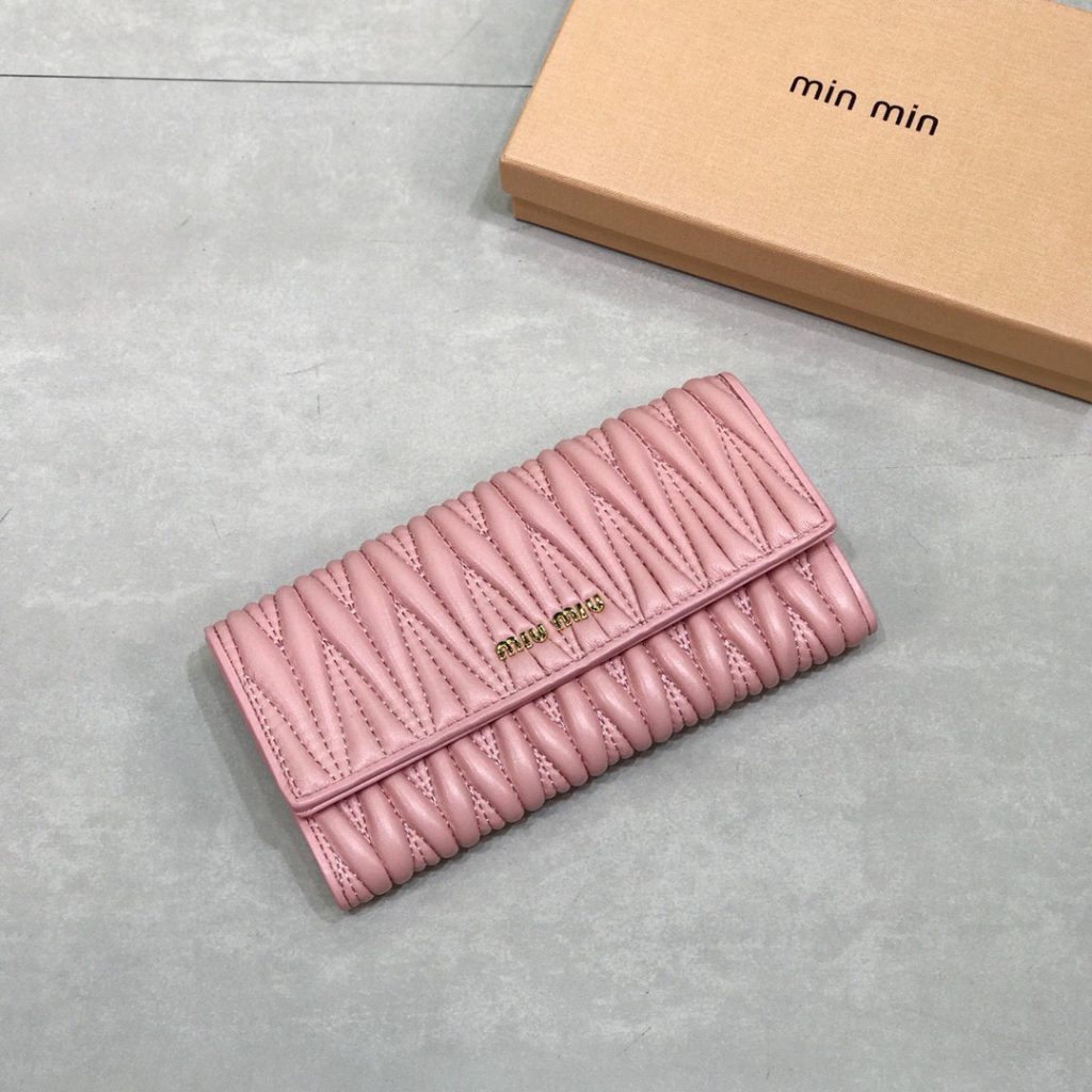 Miu Miu ミュウミュウ 長財布 ロングウォレット ミニ ミニ財布 ピンク - 画像 3
