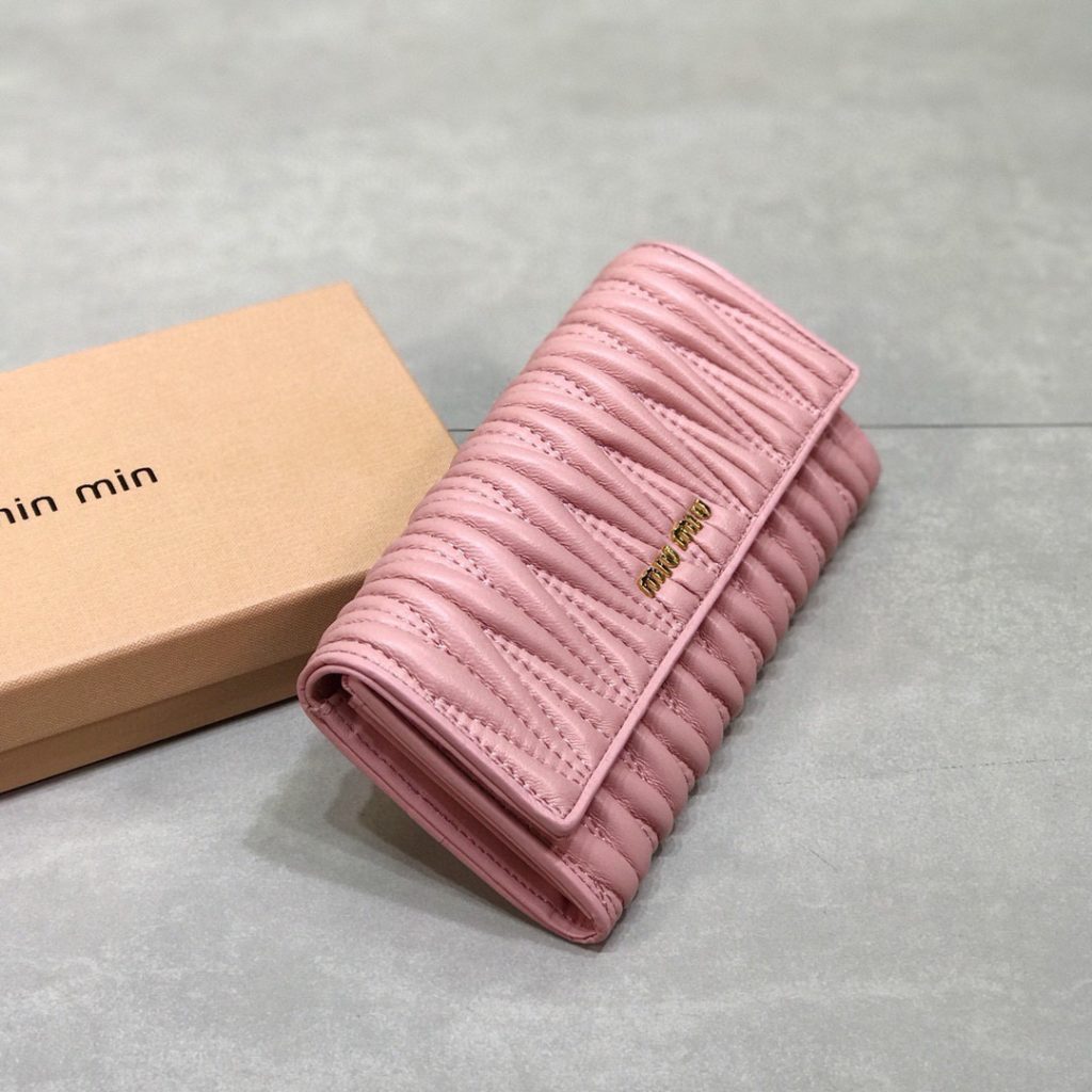 Miu Miu ミュウミュウ 長財布 ロングウォレット ミニ ミニ財布 ピンク - 画像 5