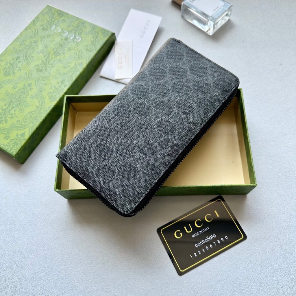 GUCCI グッチ 長財布 ラブロゴ ブラック - 画像 2
