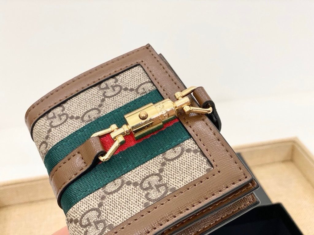 GUCCI グッチ 折り財布 グッチ柄 コンパクト カードケース チェーン ブラウン - 画像 2