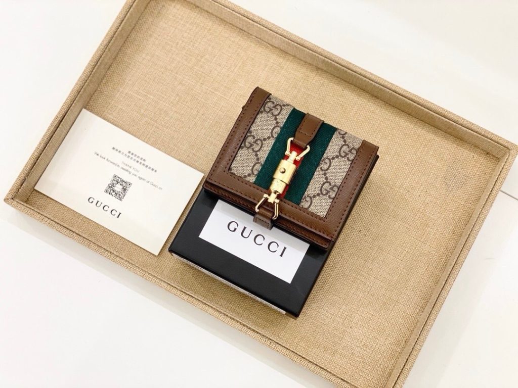GUCCI グッチ 財布 コンパクト 折り財布 本革仕様 カード収納 ブラウン - 画像 4
