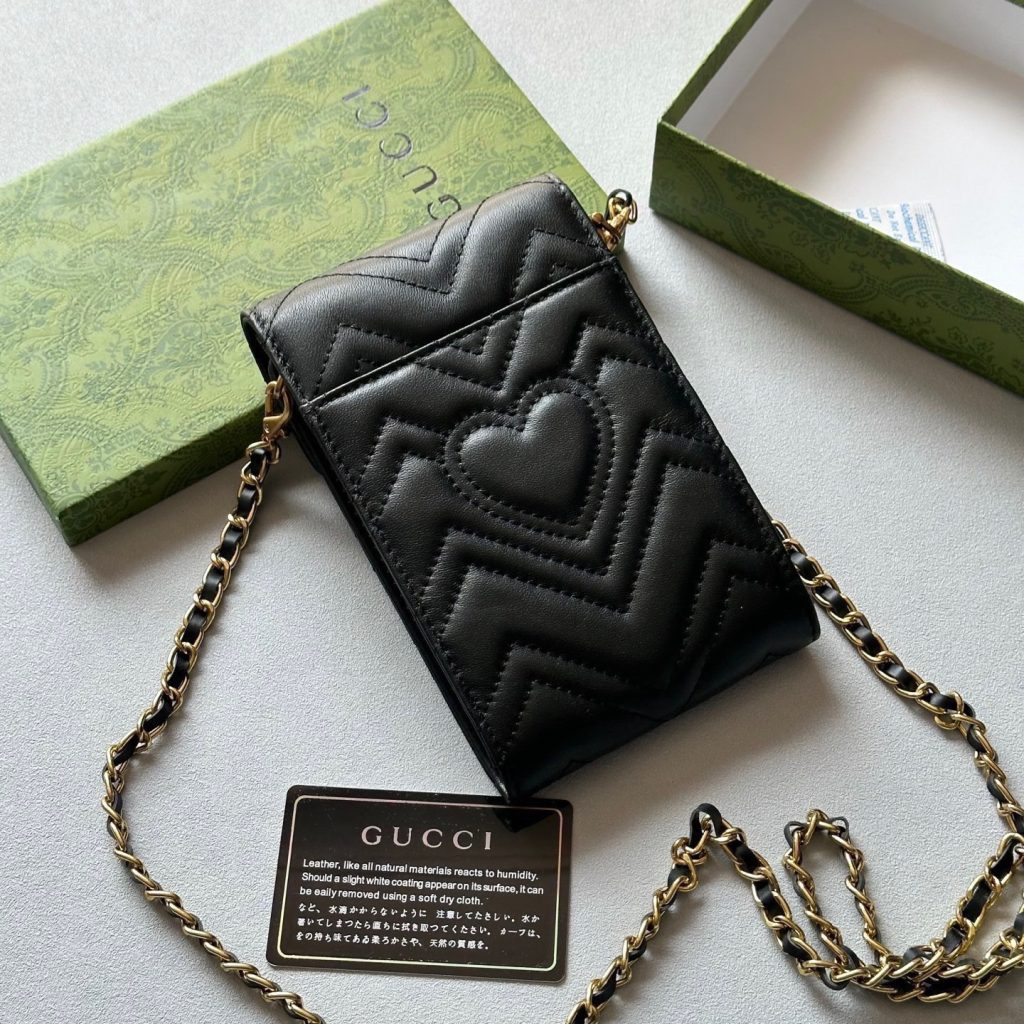 GUCCI グッチ ピンク マルチポーチ チェーン付 黒色 - 画像 3