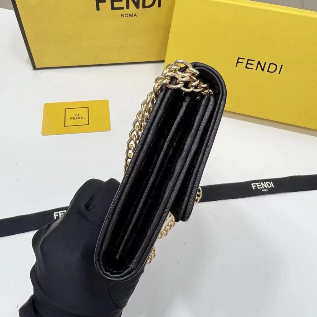FENDI フェンディ コピー ショルダーバッグ ファイブジー ロゴ柄 チェーン付き 黒ブラウン - 画像 6