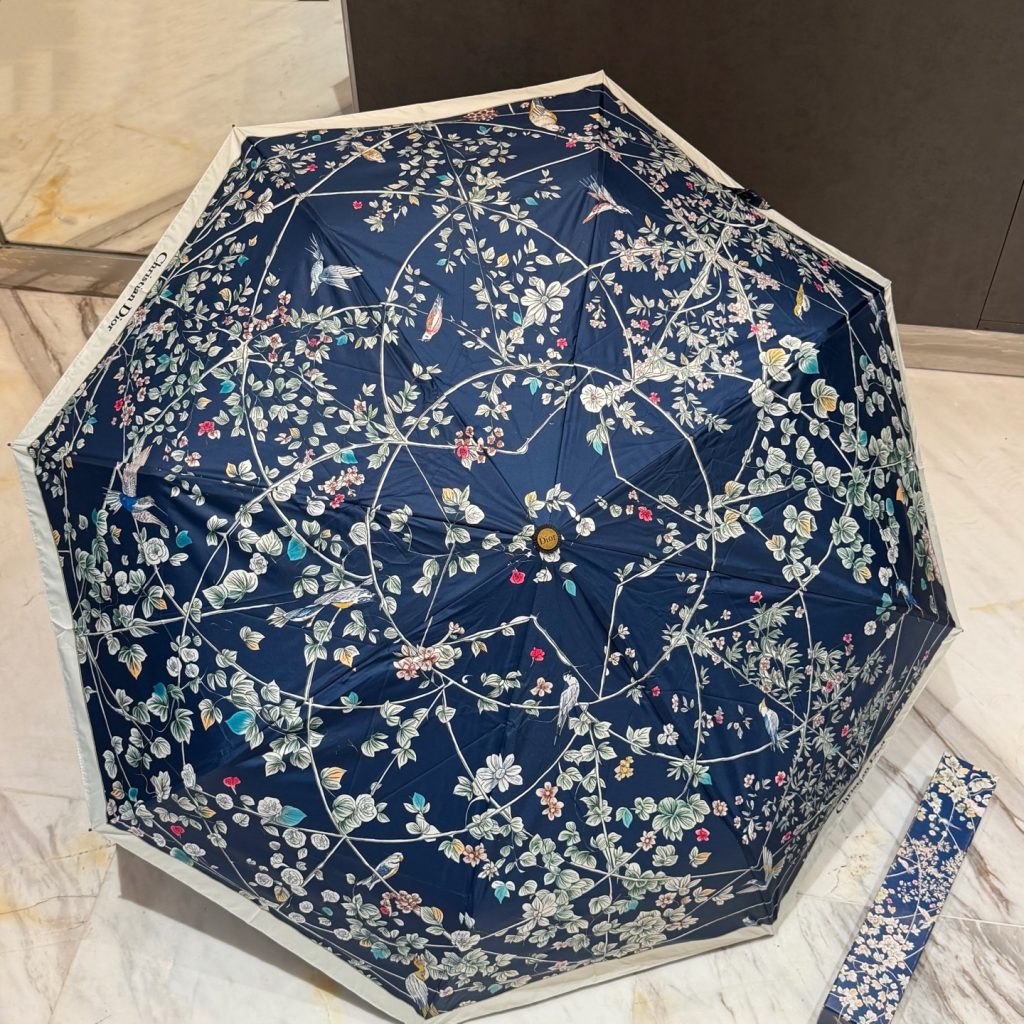 DIOR　折りたたみ傘クリスチャンディオール　アンブレラ雨傘　晴雨兼用UVカット　ワンタッチ開閉傘/かさ　人気 おしゃれ5種 - 画像 8