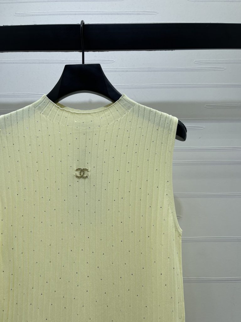 CHANEL ニット タンクトップ コピー 半高領 粗坑条 烫钻 ダイヤモンド ロゴ ミニ レディース 2色展開 - 画像 2