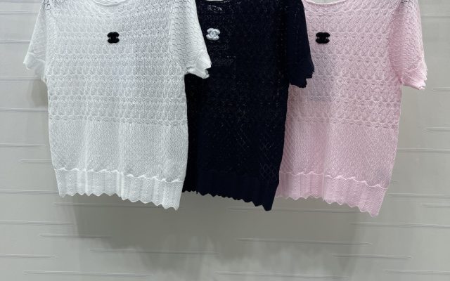 CHANEL コピー ニットTシャツ ロゴ刺繍 レディース 白/黒/ピンク 3色展開