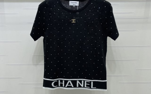 CHANEL コピー ニット Tシャツ ロゴ刺繍 ポイント刺繍 黒
