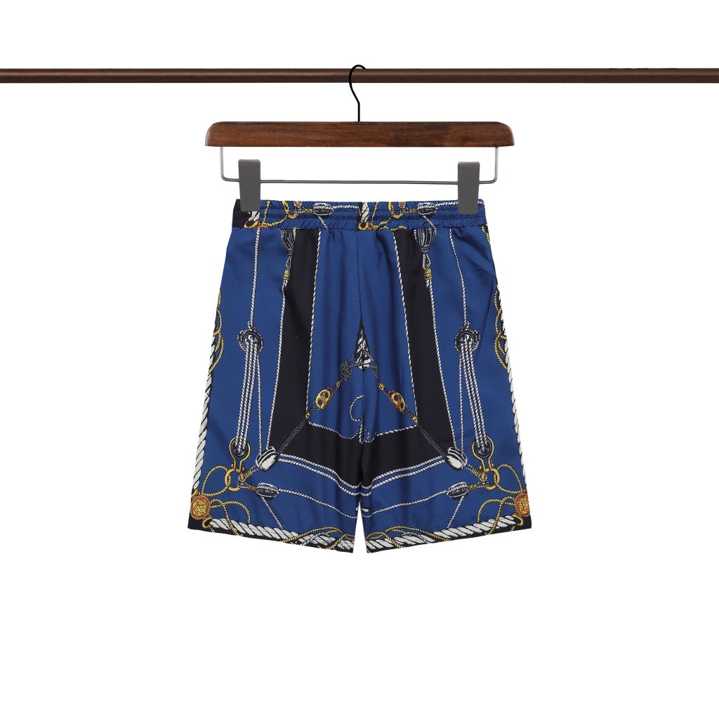 ヴェルサーチ　Versace　セットアップ　ポロシャツ　上下2点セット　メンズ服　半袖Ｔシャツと半ズボン/ショートパンツ　カジュアルウェア　メンズセット - 画像 5