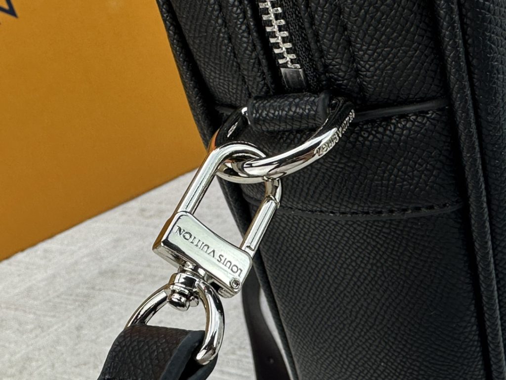 ルイヴィトン　LOUIS VUITTON　人気定番ポルトドキュマンヴォワヤージュ　メンズバッグ　ビジネスバッグ　トートバッグ　ブラック　ダミエ　エビ　バッグ　ハンドバッグ　2種 - 画像 8