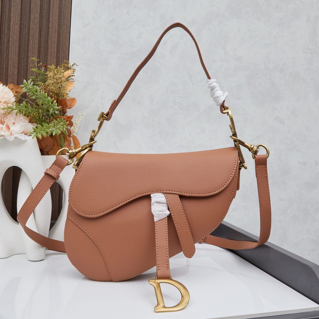 クリスチャンディオール サドル バッグ CHRISTIAN DIOR SADDLE BAG ショルダーバッグ ハンドバッグ レディースバッグ オシャレ ゴールド金具 4色 - 画像 5