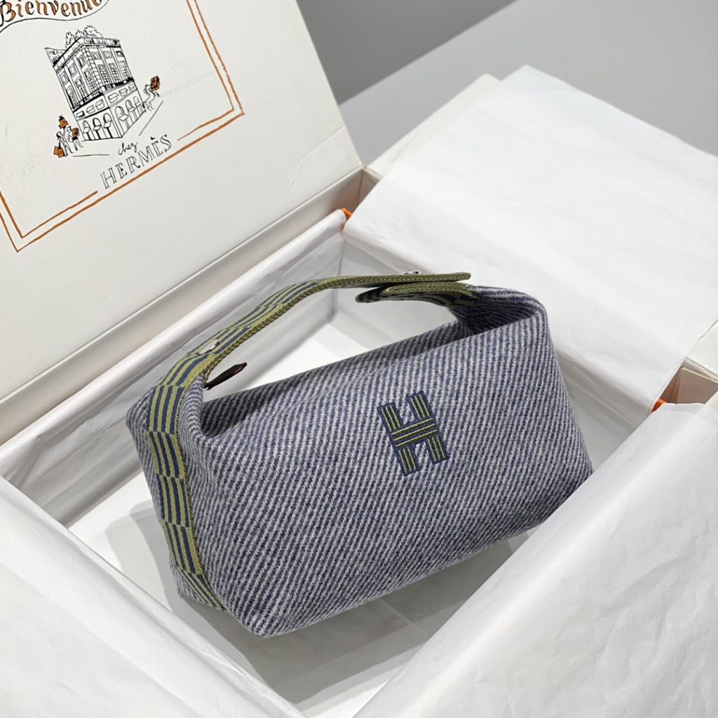 新作　Hermes　エルメス　H NATTE 　ブリッドアブラックGM/PM　 ポーチ　Hナッテ　クラッチバッグ　レディースバッグ　3色 - 画像 5