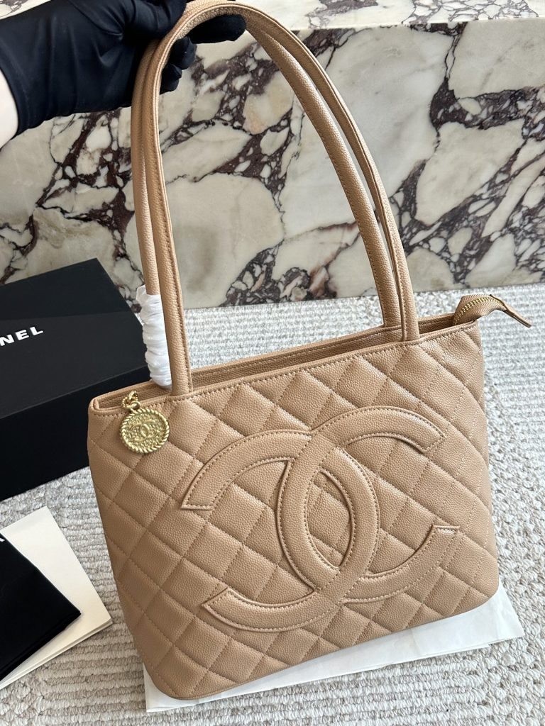 シャネル CHANEL レディースバッグ キャビアスキン｜通勤の日に持ち方を購入前に確認 - 商品画像 6
