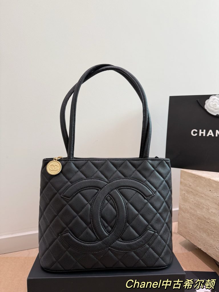 シャネル CHANEL レディースバッグ キャビアスキン｜通勤の日に持ち方を購入前に確認 - 商品画像 2