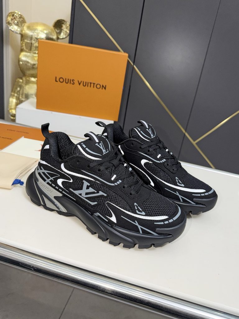 スニーカー Louis Vuittonルイヴィトン シューズ｜週末にギフト前の確認の見え方を確認 - 商品画像 3