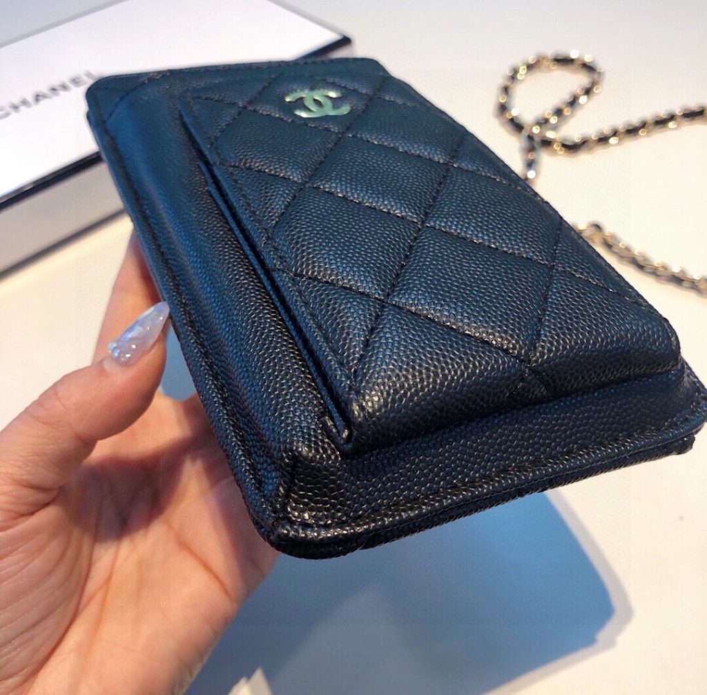 CHANEL　シャネル　ココマーク　チェーンショルダー　フォンケース　スマホケース　携帯ケース　ポシェット　モバイルショルダーポーチ - 画像 4