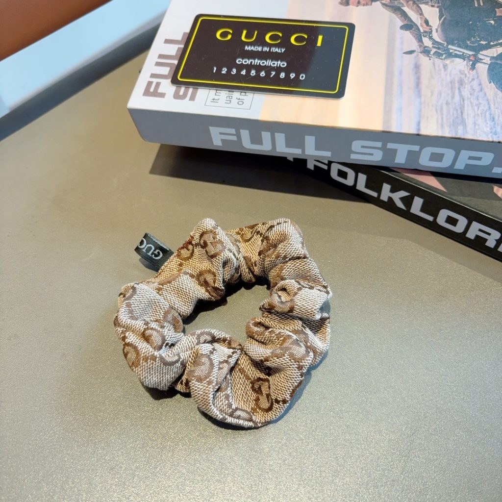 グッチ　GUCCI　レディース　GGキャンバスシュシュ　ヘアゴム　おしゃれ　ヘアアレンジ　カジュアル - 画像 6
