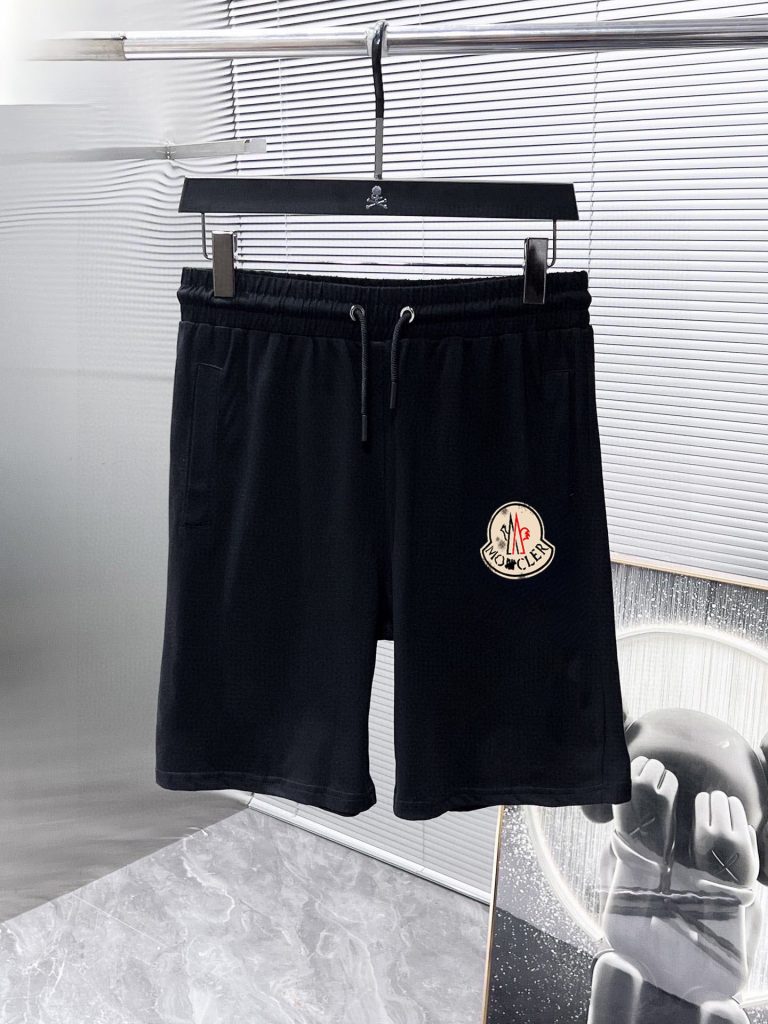 MONCLER　モンクレール　セットアップ　上下2点セットメンズ服　半袖Ｔシャツと半ズボン　ショートパンツ　カジュアルウェア　黒/白　2色 - 画像 5