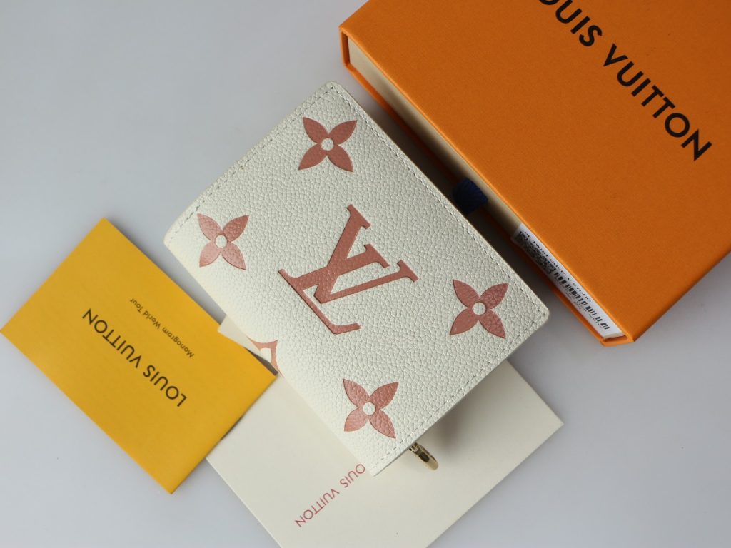 LOUIS VUITTON ルイヴィトン　M81927　モノグラム　 アンプラント ポルトフォイユ・クレア 　二つ折り財布　ホワイト - 画像 2
