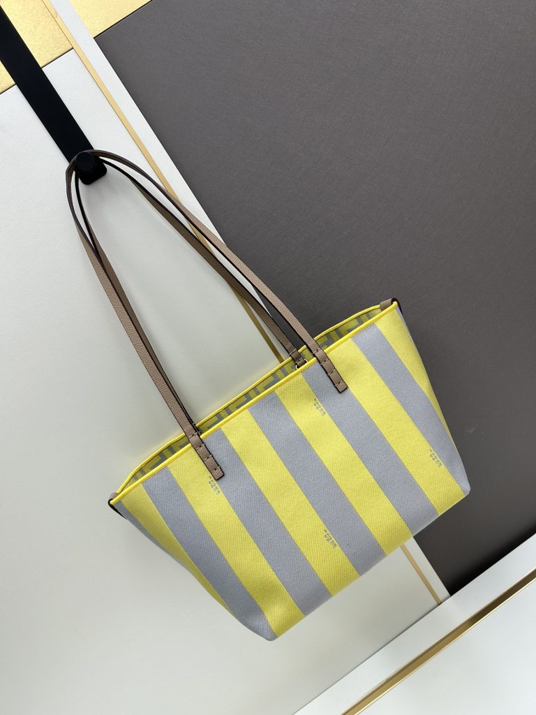 フェンディ FENDI Roll small ロール スモール リバーシブルトートバッグ FFモチーフ ファブリック レディーストートバッグ ストライプ&FFロゴ - 画像 4