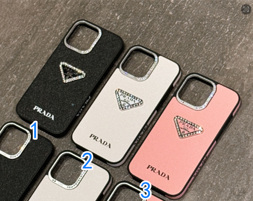 PRADA 財布｜カード収納と厚みを写真で確認 - 商品画像 1