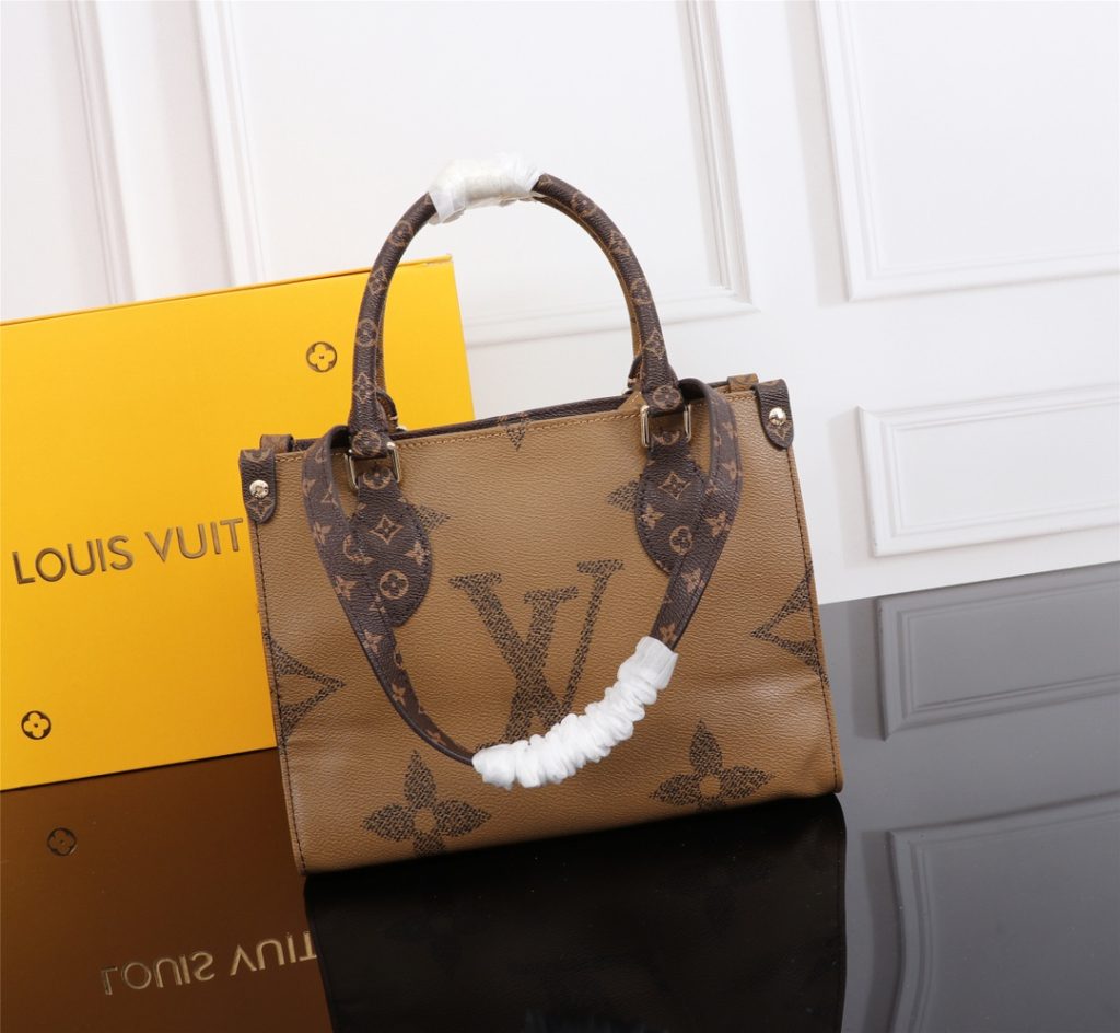 Louis Vuitton　ルイヴィトン　レディース　オンザゴー PM ハンドバッグ ショルダーバッグ - 画像 2