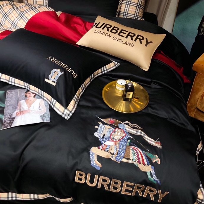 バーバリー布団カバーセット刺繍系　4点ベッド寝具セットBurberry　掛け布団カバー/ボックスシーツ　新居用品ゴージャス　ブラック - 画像 3