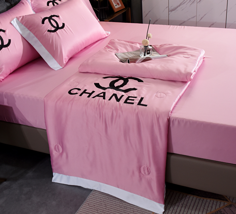 CHANEL シャネル　夏布団セット4点　羽毛肌掛け布団/ベッドシーツ/枕カバー　ひんやり接触冷感キルトケット　シルク刺繍 - 画像 6