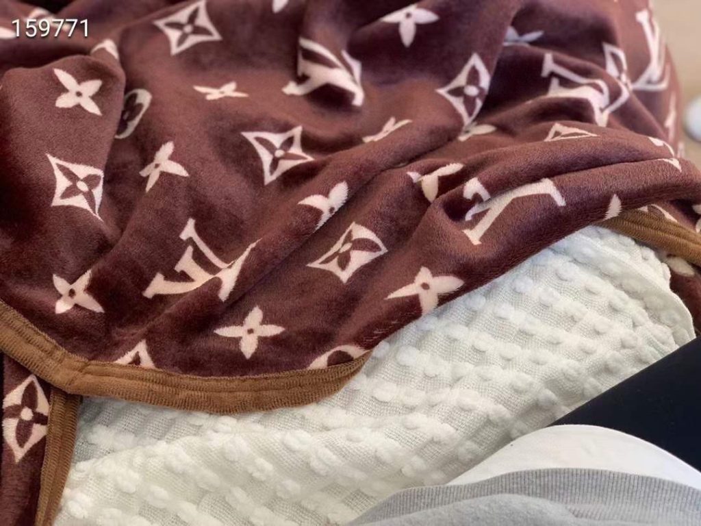 ルイヴィトン Louis Vuitton　モノグラム柄　ブランケット　毛布　ひざ掛け　暖かい フランネル　大人用/子供用/四季通用 - 画像 4