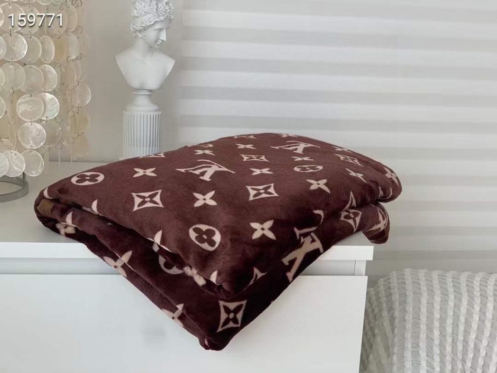 ルイヴィトン Louis Vuitton　モノグラム柄　ブランケット　毛布　ひざ掛け　暖かい フランネル　大人用/子供用/四季通用 - 画像 3