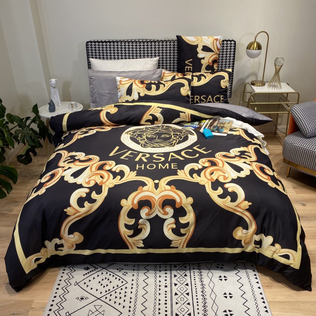 シルク生地　掛け布団カバーセット4点　ダブルサイズ/キングサイズ すべすべベッドカバー　ヴェルサーチVersace3色 - 画像 7
