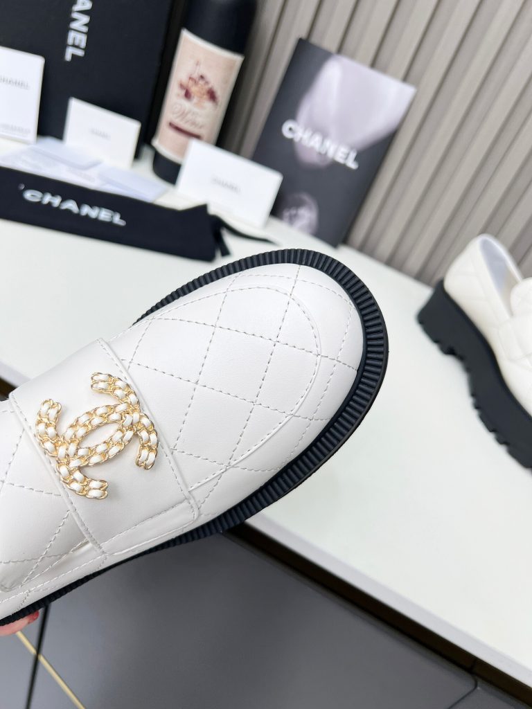 上品 CHANEL シャネル ローファー CCロゴ レディース クラシカル 靴 ソールローファー - 画像 4