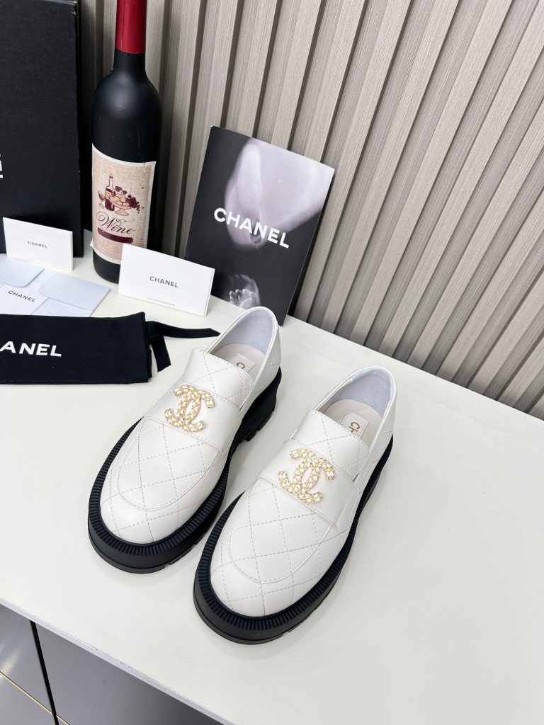 上品 CHANEL シャネル ローファー CCロゴ レディース クラシカル 靴 ソールローファー - 画像 2