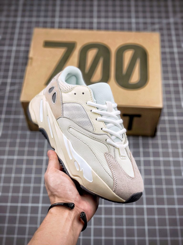 人気　アディダス　イージーブースト700V2 ヴェンタ　ローカットスニーカー　YEEZY BOOST 700 V2 Vanta　レディース　メンズ　スニーカー - 画像 7