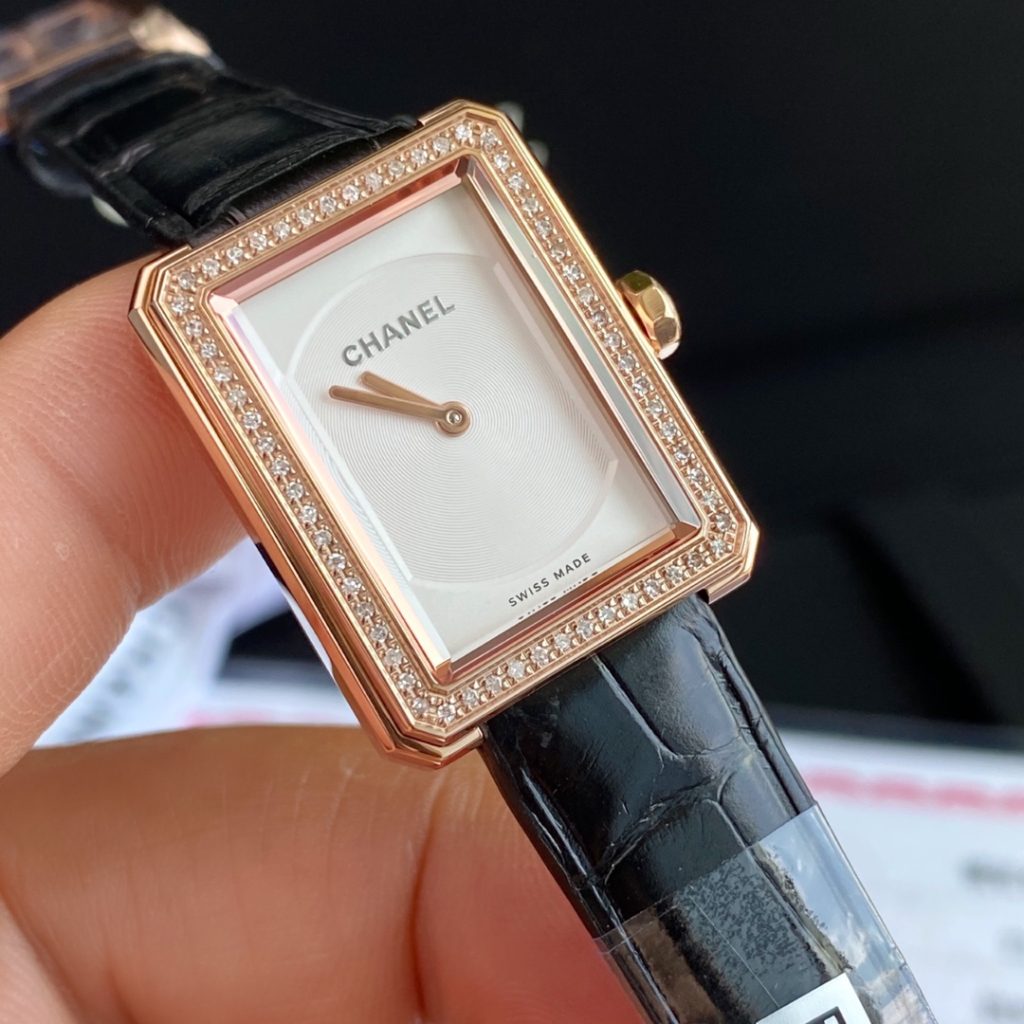 Chanel シャネル【新作登場】617 多機能デザイン✨ 9点画像で徹底解説📸 高品質アイテム🎯 今すぐチェック💫 お得な限定品🎁 - 画像 4