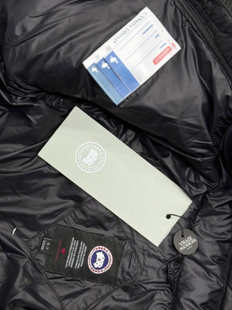 CANADA GOOSE（カナダグース）🛍️✨カナダグース ダウンジャケット レディース ロングコート 防寒 アウトドア 高級素材🌟🧥 - 画像 8