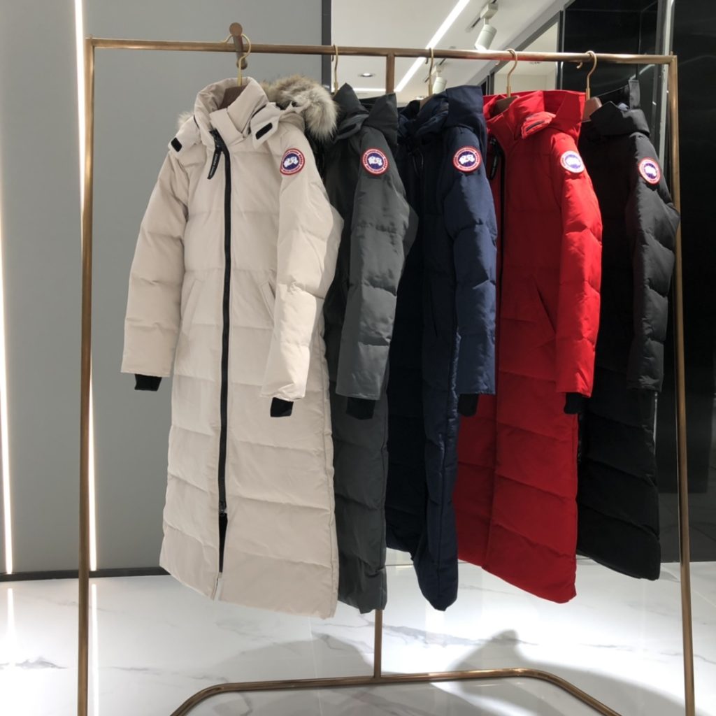 CANADA GOOSE（カナダグース）【超目玉】カナダグース ダウンフィルコート レディース 人気モデル✨ 防寒 高級 北欧風🦢 保温性抜群❄️ 正規サイズ - 画像 3