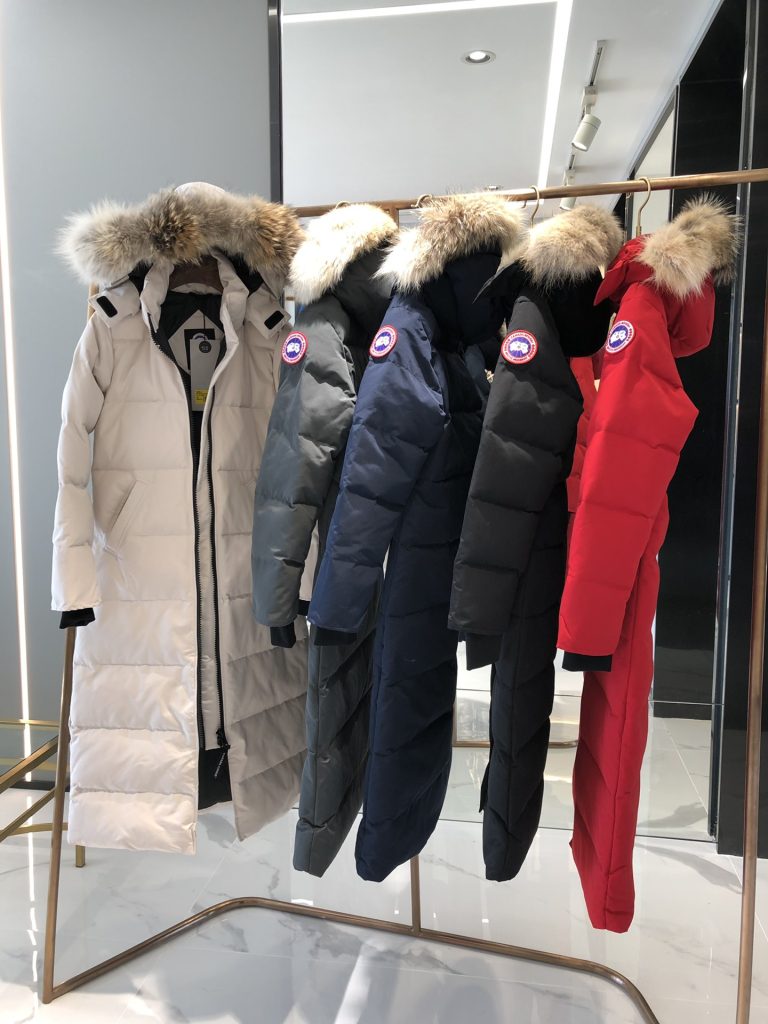 CANADA GOOSE（カナダグース）【超目玉】カナダグース ダウンフィルコート レディース 人気モデル✨ 防寒 高級 北欧風🦢 保温性抜群❄️ 正規サイズ - 画像 6