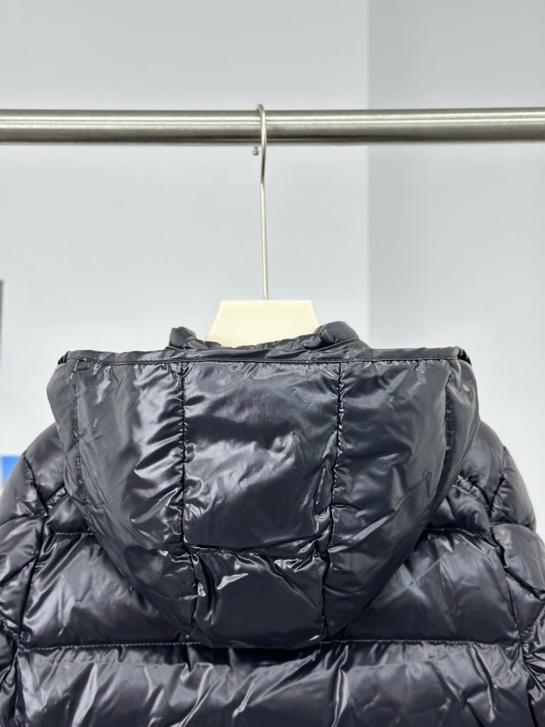 Moncler モンクレールCANADA GOOSE（カナダグース）Moncler モンクレール【新作】モンクレール ダウンジャケット レディース✨ 秋冬必須アイテム👜 高級素材使用🎀 暖かで軽い👢 - 画像 7