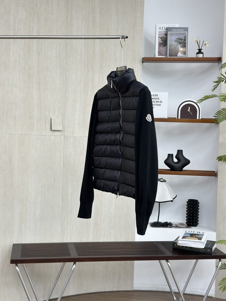 Moncler モンクレール【新作】モンクレール ダウンジャケット レディース✨ 秋冬必須アイテム🕊️ 高級素材使用🎀 保温性抜群🌟 - 画像 2