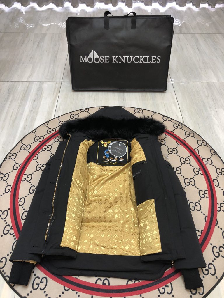 Moncler モンクレール【MONCLER】モンクレール ダウンジャケット 人気モデル✨ 軽量&高保温🥊 正規取扱店🛒 秋冬新作🎯 - 画像 3