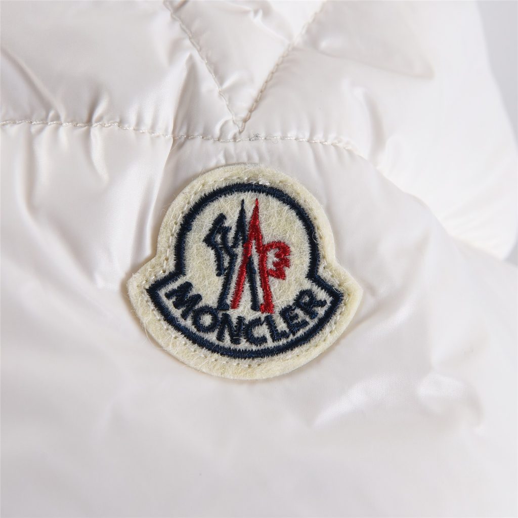 Moncler モンクレール🛍️✨【モンクレール ダウンジャケット】人気のロング丈 秋冬 レディース 高級ダウンコート🕊️🔥 - 画像 4