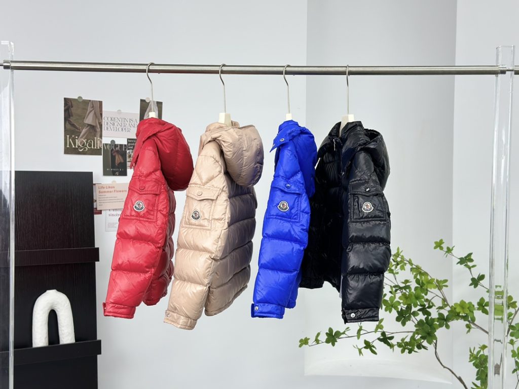 Moncler モンクレール【新作】モンクレール ダウンジャケット レディース✨ 秋冬必須🎯 高級素材使用❄️ 4点画像有🛍️ - 画像 2