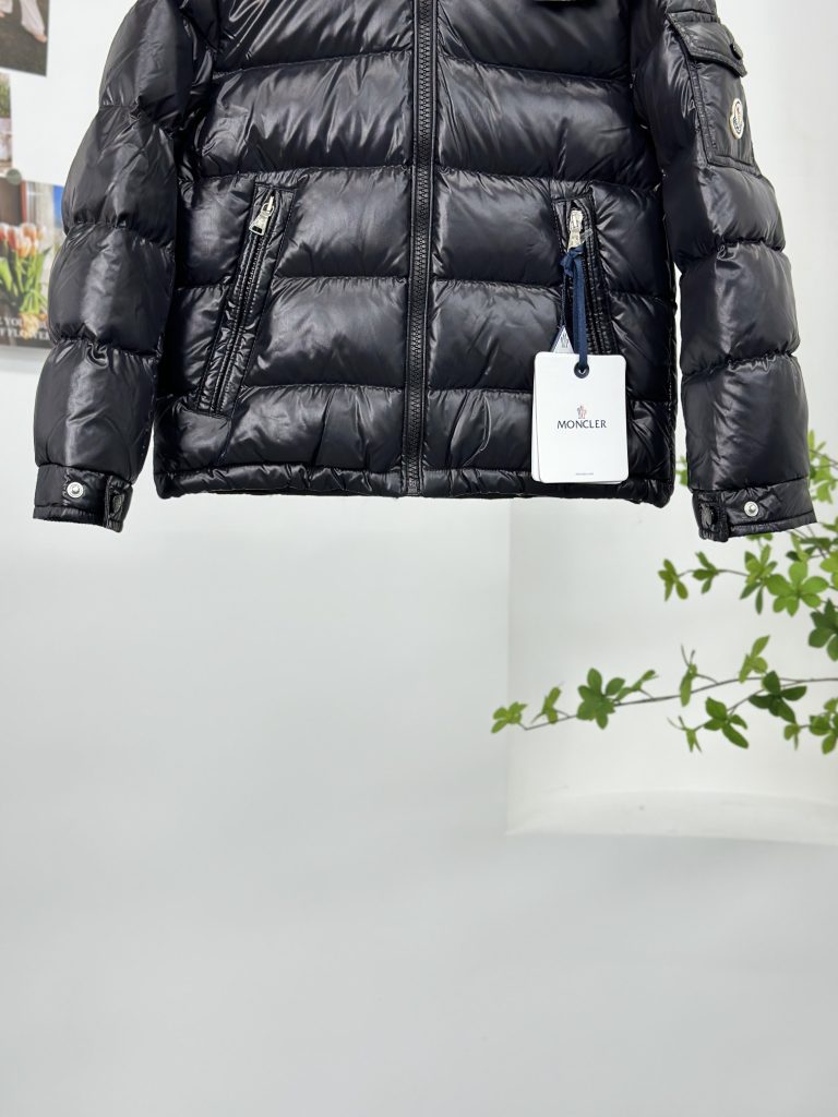 Moncler モンクレール【新作】モンクレール ダウンジャケット レディース✨ 秋冬必須アイテム👜 高級素材使用🎀 暖かで軽い👢 - 画像 6