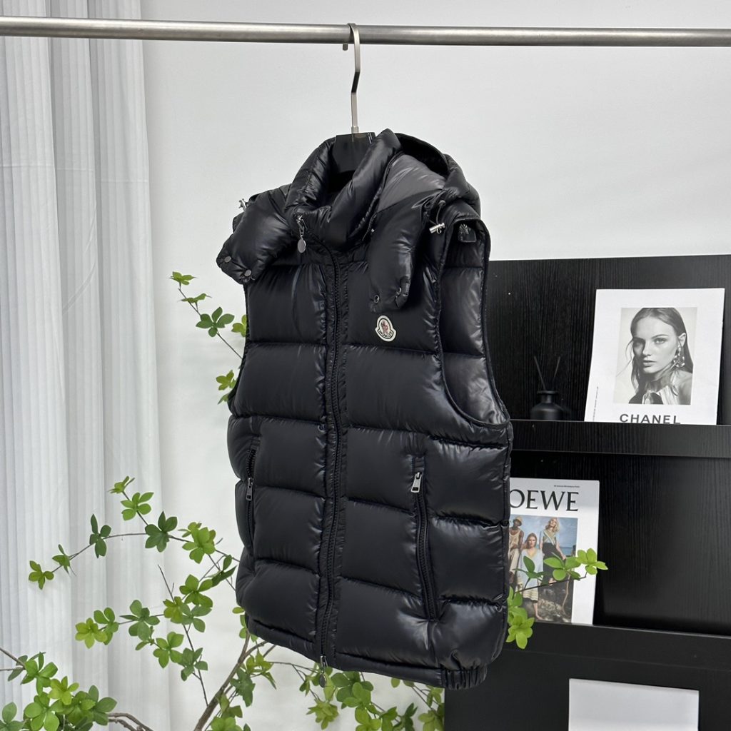 Moncler モンクレール【新作】モンクレール ダウンジャケット レディース✨ 秋冬必須アイテム👜 高級素材使用🥰 保温性抜群🔝 - 画像 2