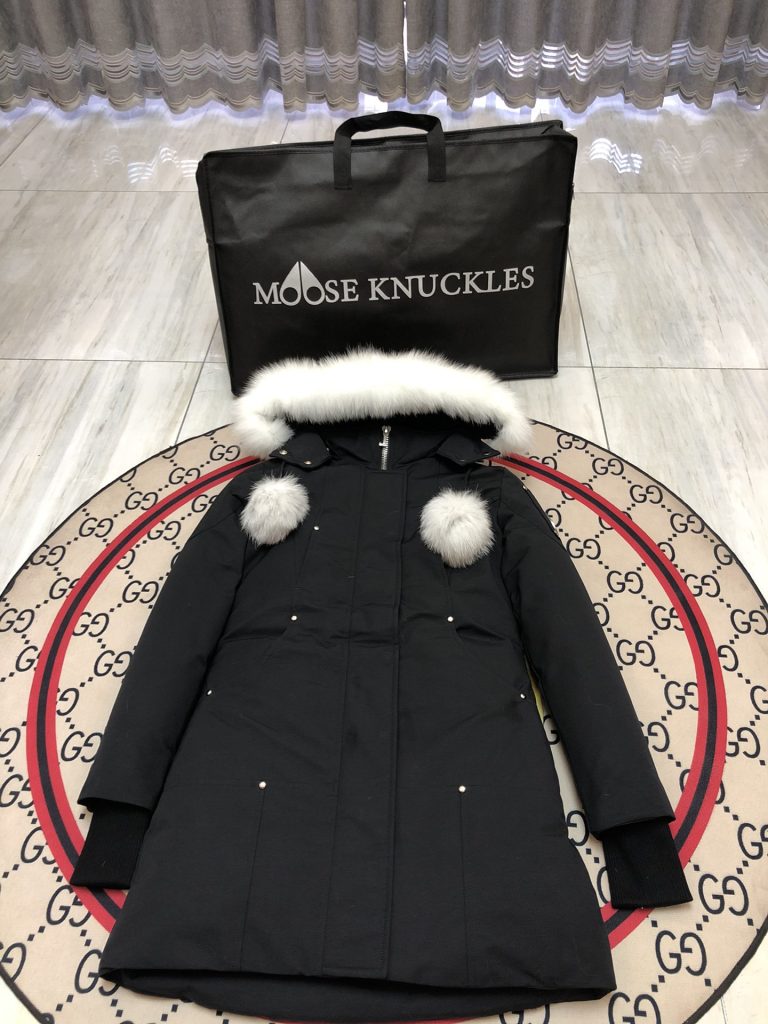Moncler モンクレール【2023新作】モンクレール ダウンジャケット レディース✨ 秋冬必須の高級ダウンコート🎀 保温性抜群❄️ プレゼントに最適🎁 - 画像 2